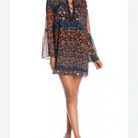 NWT BCBG Lace Up Front Floral with Metallic Threads Print Dress XS - Picture 3 of 12